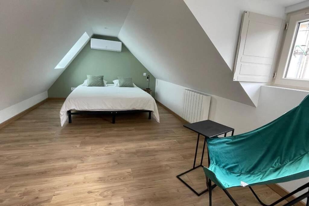 Centre-Ville : Maison De Charme - Secteur Calme Laval  Eksteriør billede