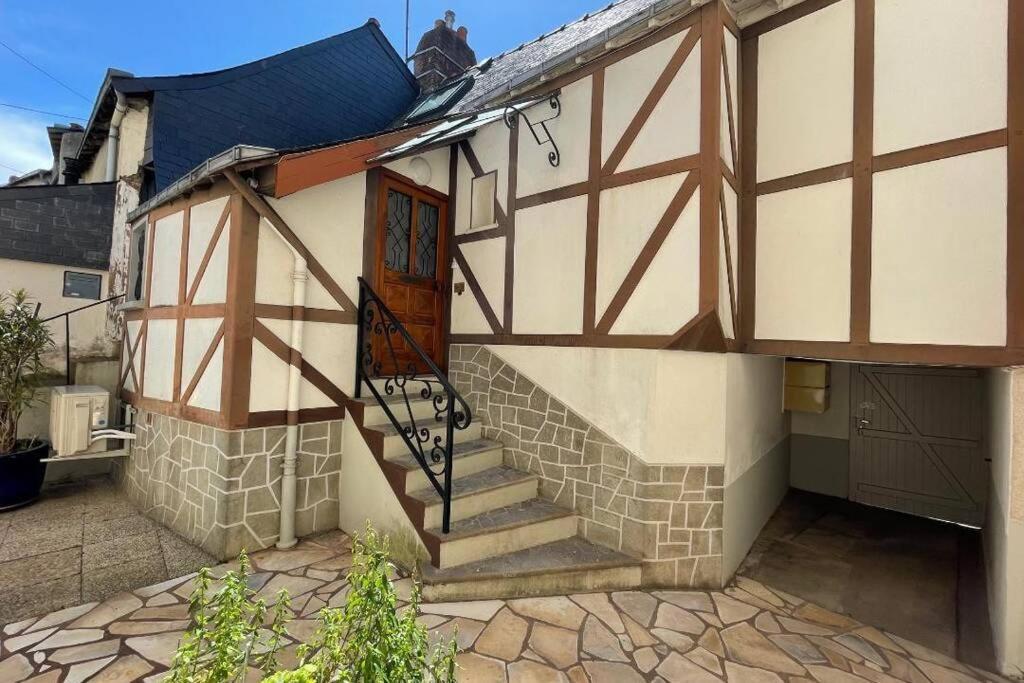 Centre-Ville : Maison De Charme - Secteur Calme Laval  Eksteriør billede
